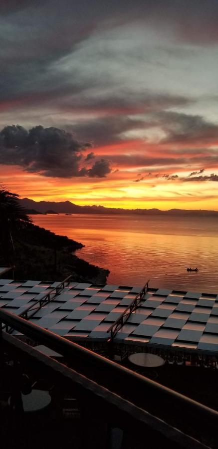 ホテル Il Tramonto Široka エクステリア 写真